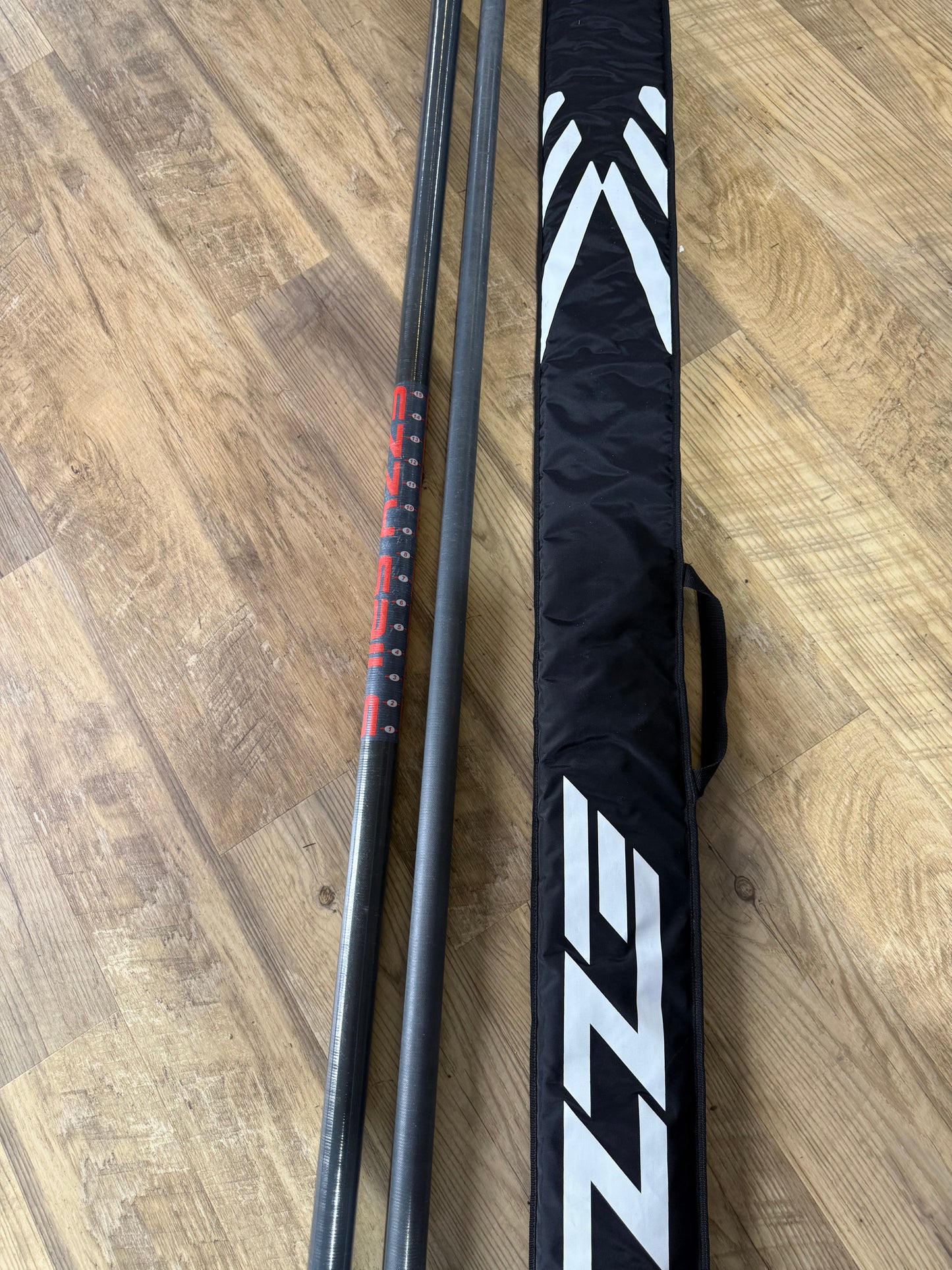 Ezzy Hookipa 91% Carbon RDM Mast DEMO