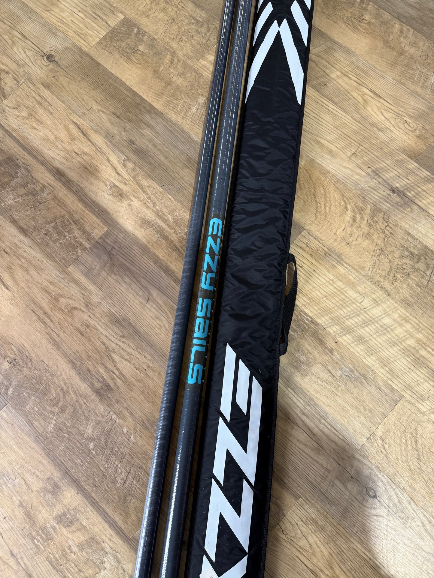 Ezzy Hookipa 91% Carbon RDM Mast DEMO