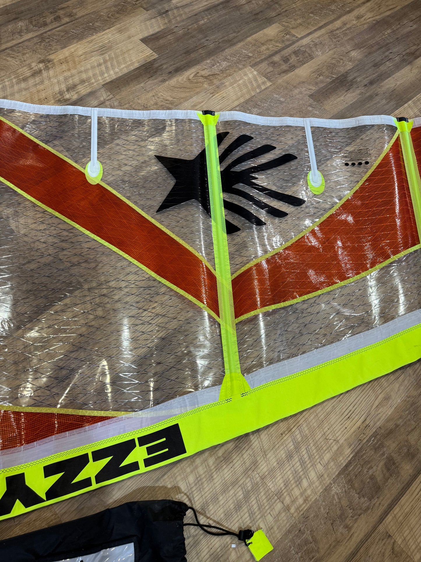 2022/23 Ezzy Zeta 4.7 DEMO sail